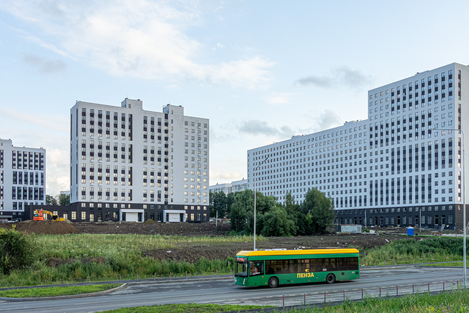 Пенза, УТТЗ-6241.01 «Горожанин» № 2325