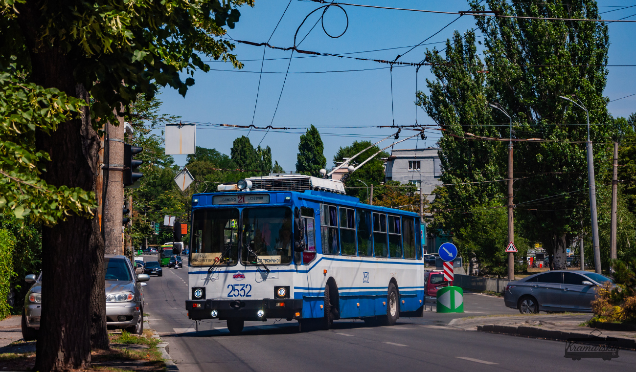 Dnipras, YMZ T2 nr. 2532