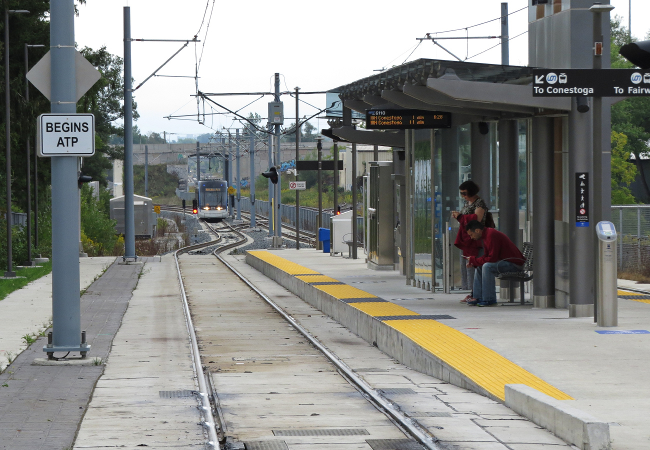 Уотерлу - Китченер — Трамвайные линии и инфраструктура