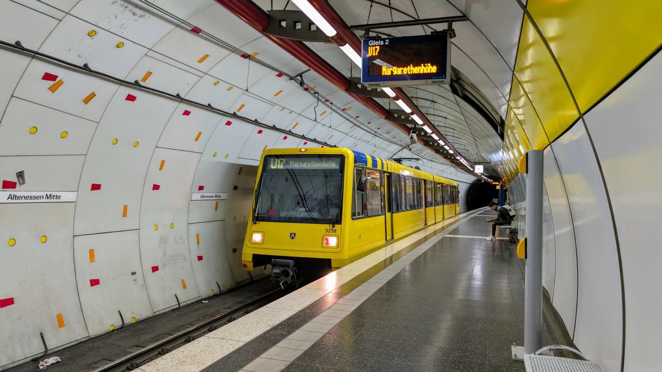 Essen – Mülheim an der Ruhr, LHB P86 č. 5238