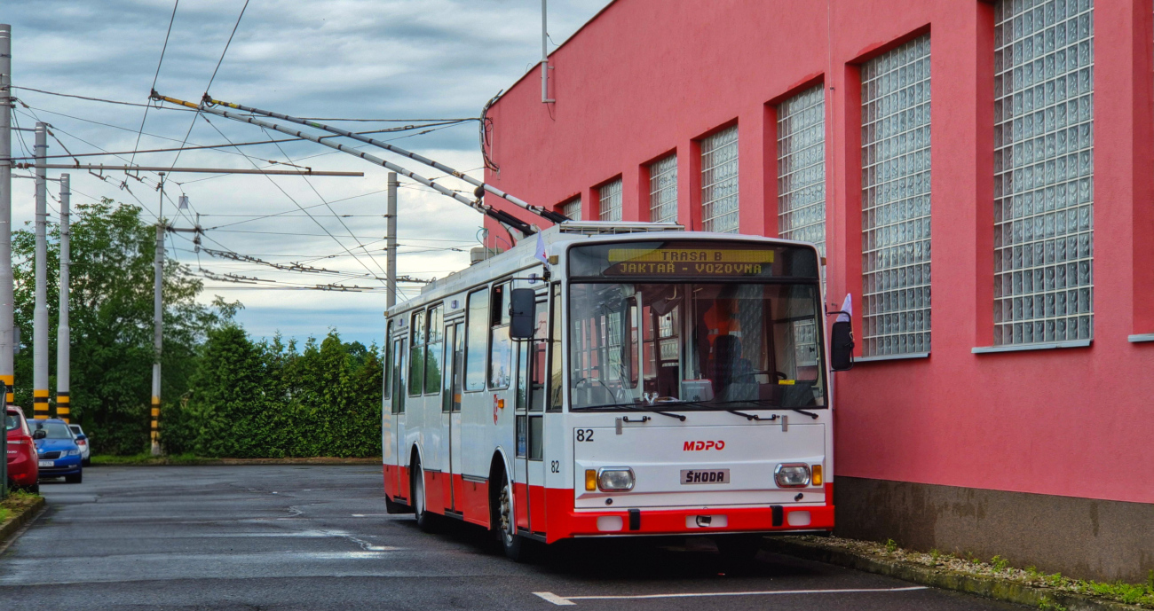 Opava, Škoda 14Tr17/6M Br. 82; Trolleybuses — Škoda 14Tr and 15Tr