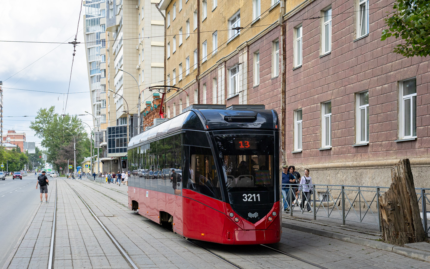 Novoszibirszk, BKM T701 — 3211