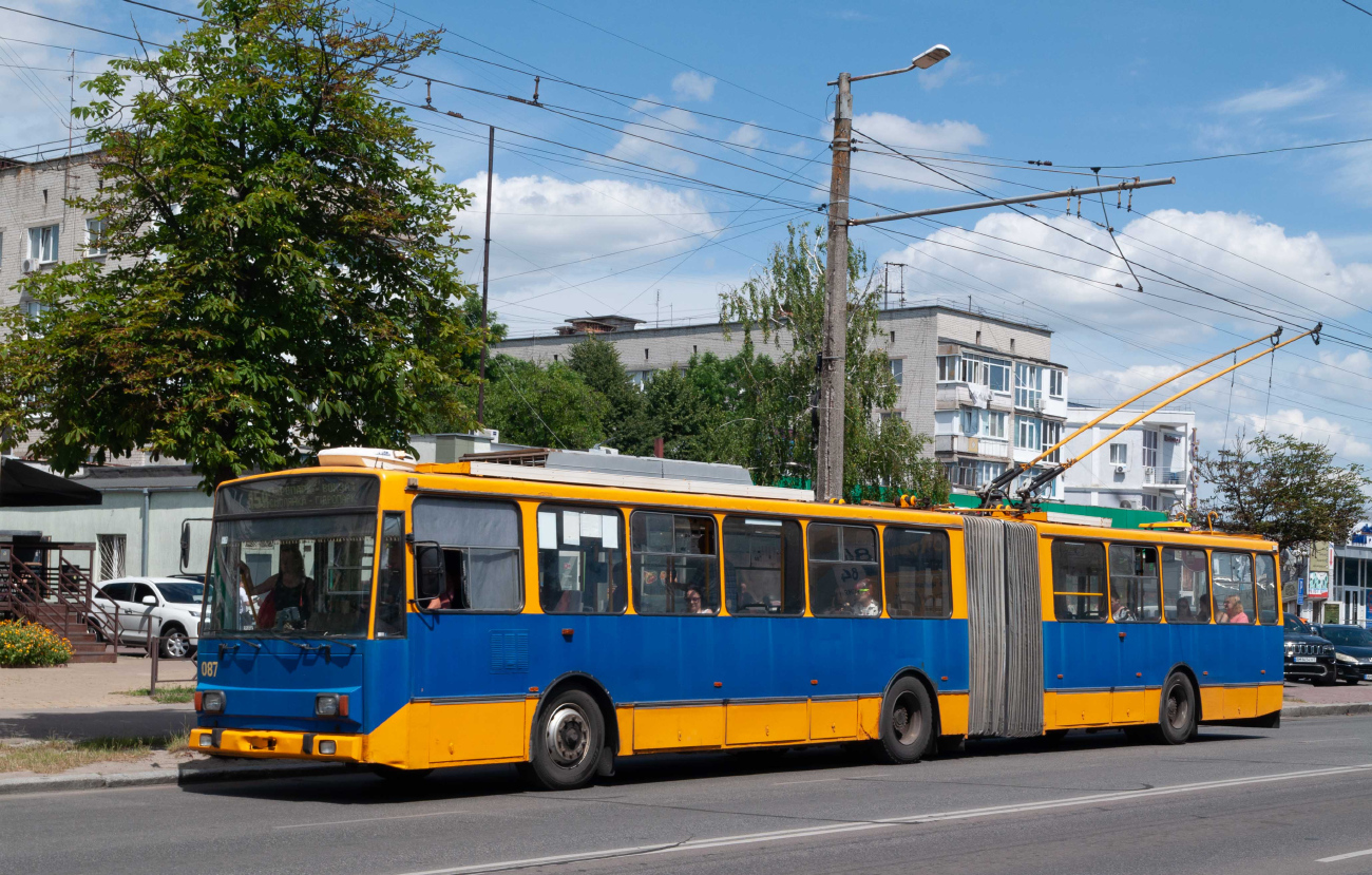 Житомир, Škoda 15Tr13/6M № 087
