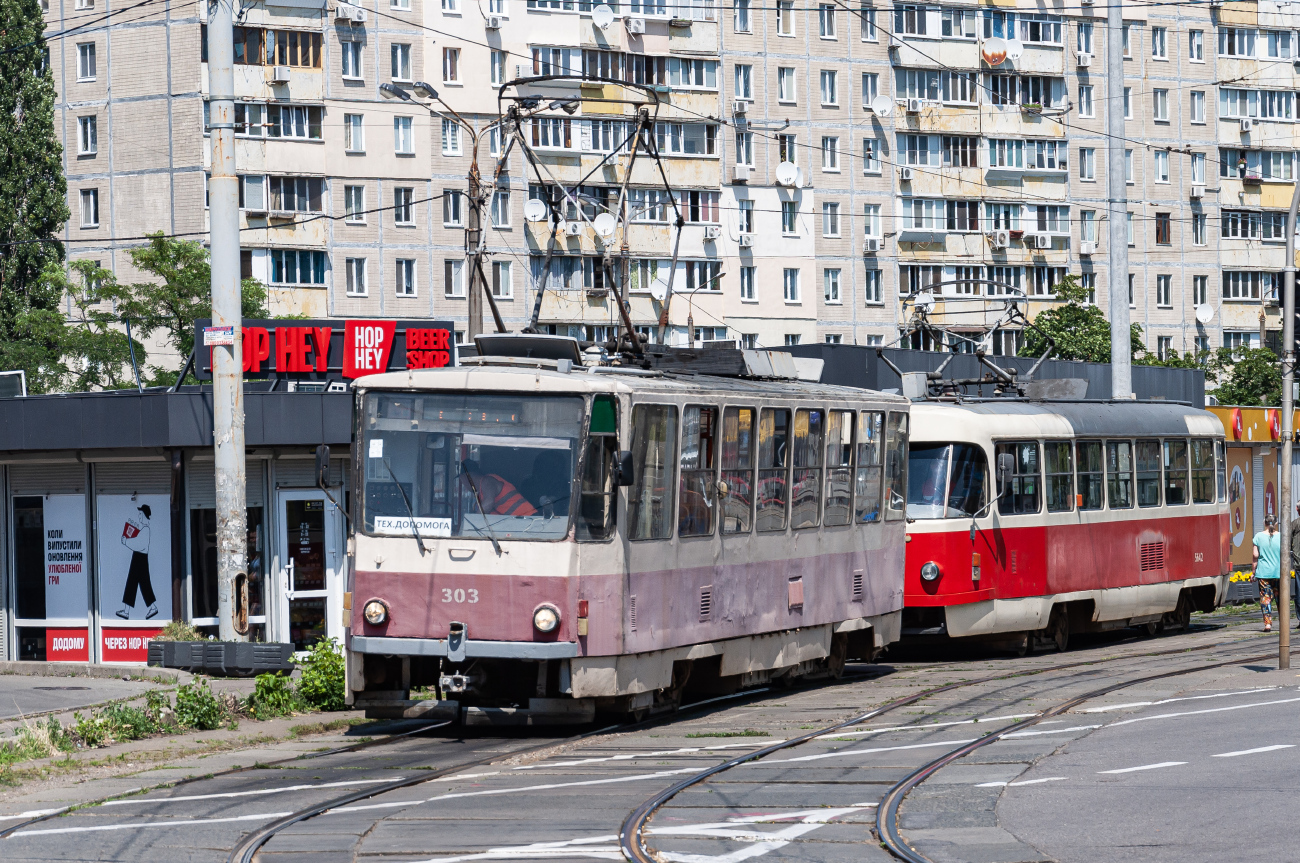 Киев, Tatra T6B5SU № 303