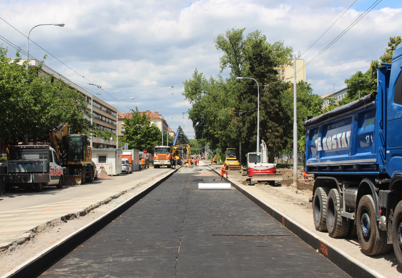 Брно — Строительство и ремонты линий