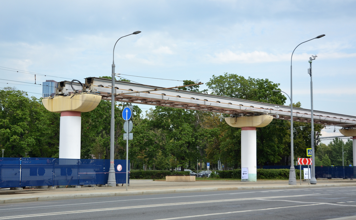 Москва — Демонтаж линии монорельса и перестройка её в парк на высоте; Москва — Монорельс