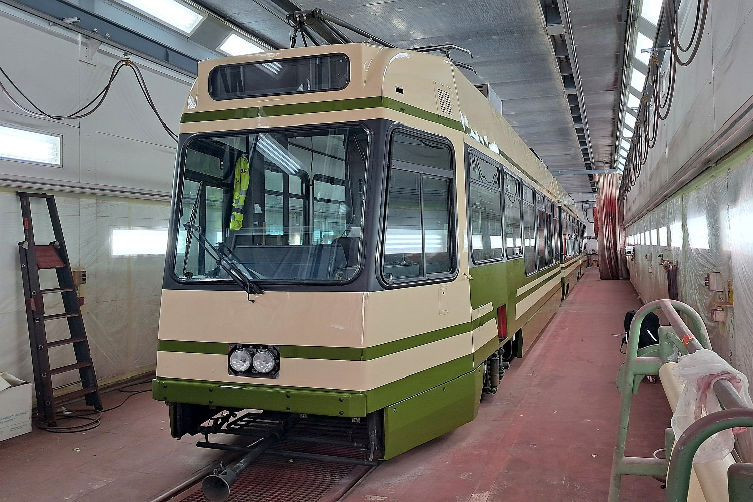 Берн, ACMV/ABB/Duewag Be 4/8 № 735