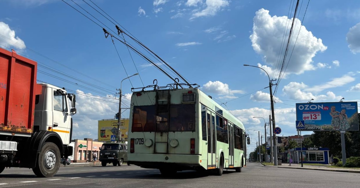 Гомель, БКМ 32102 № 1709