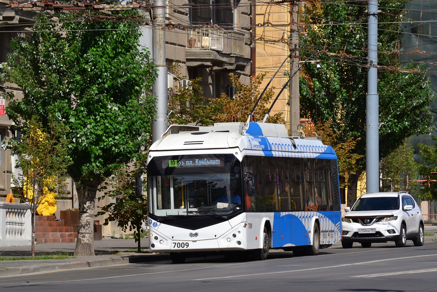 Волгоград, БКМ 32100D № 7009