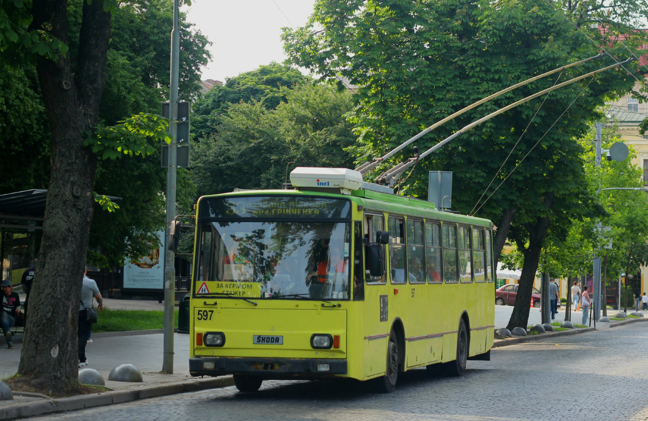 Львов, Škoda 14TrM № 597