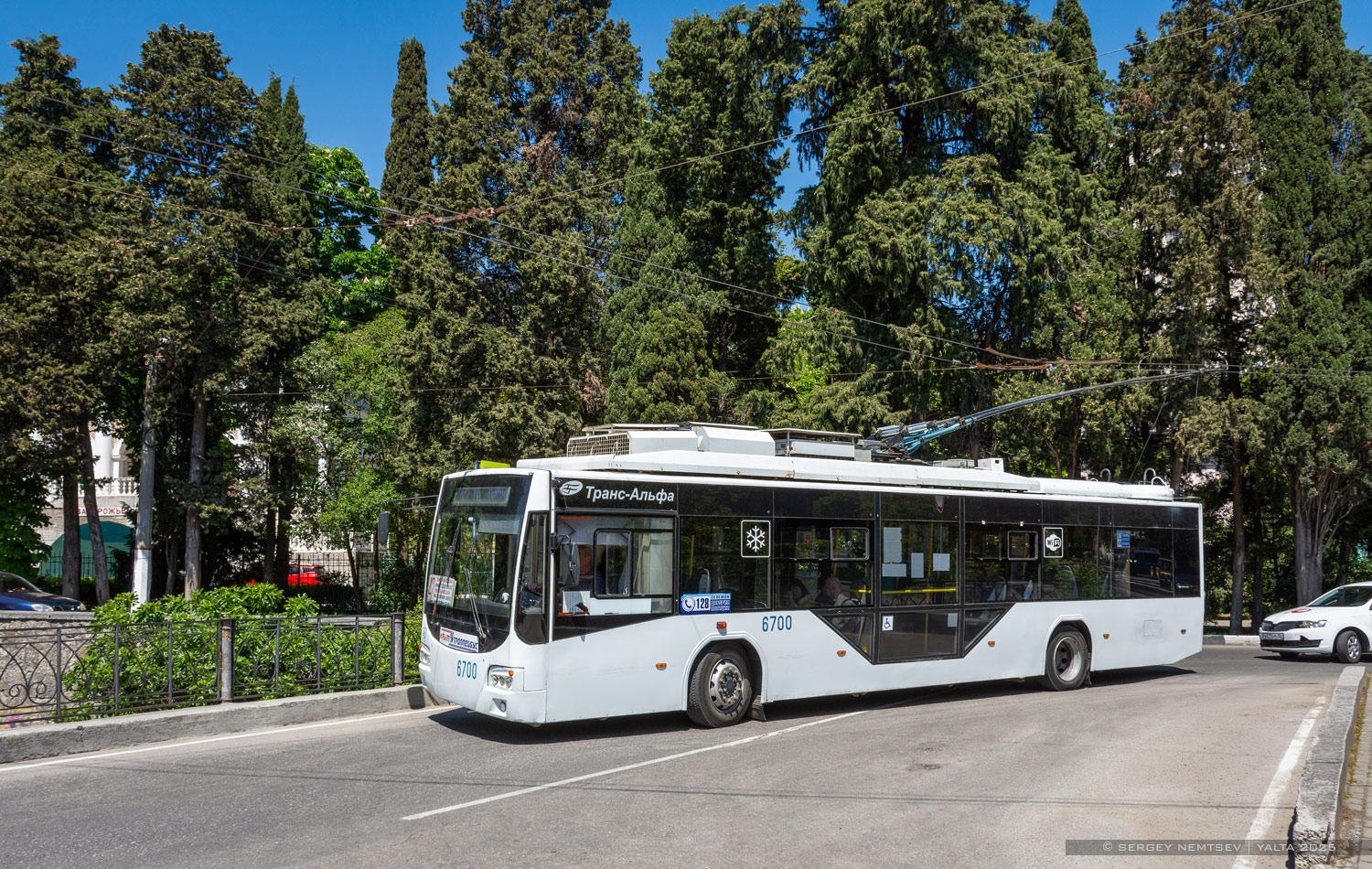 Krimski trolejbus, VMZ-5298.01 “Avangard” Br. 6700