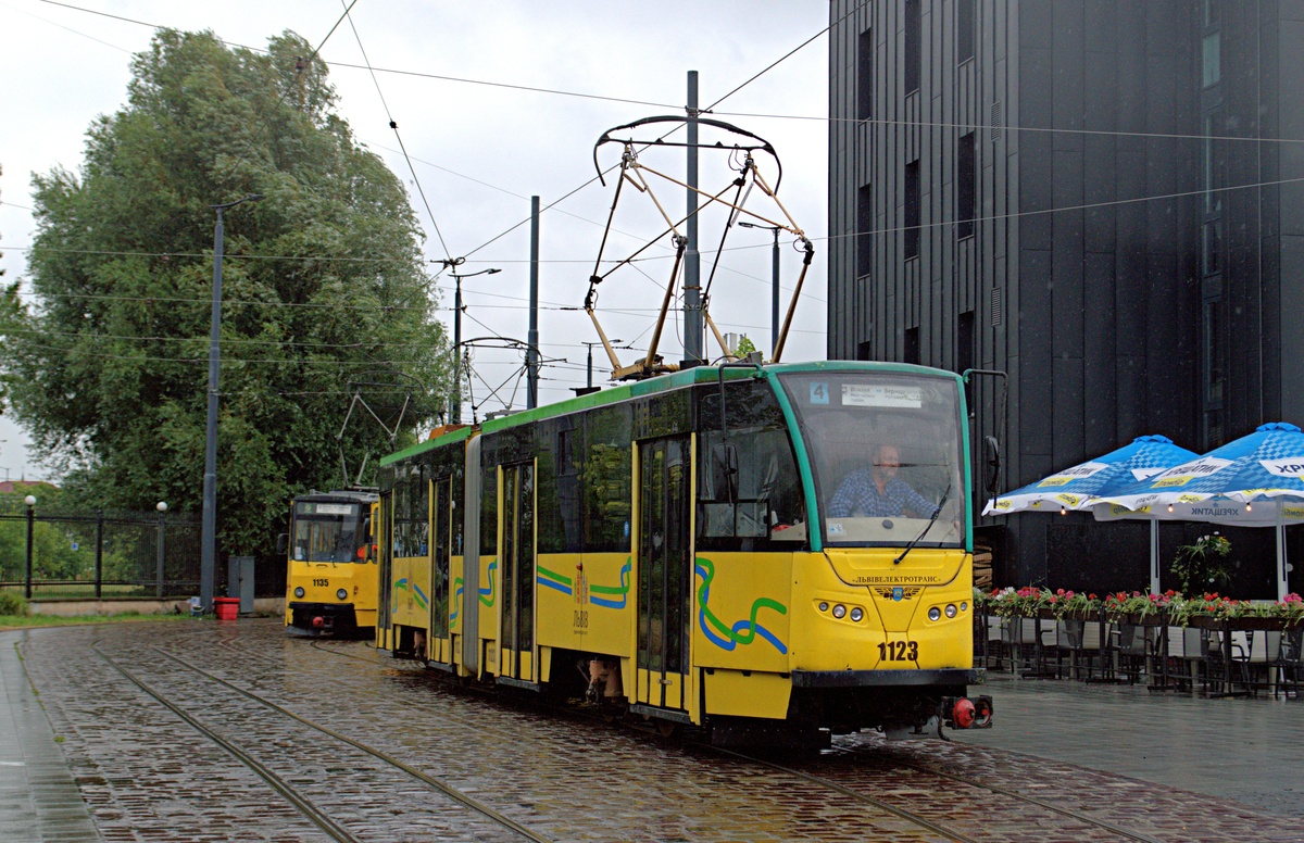 Львов, Tatra KT4SU № 1123
