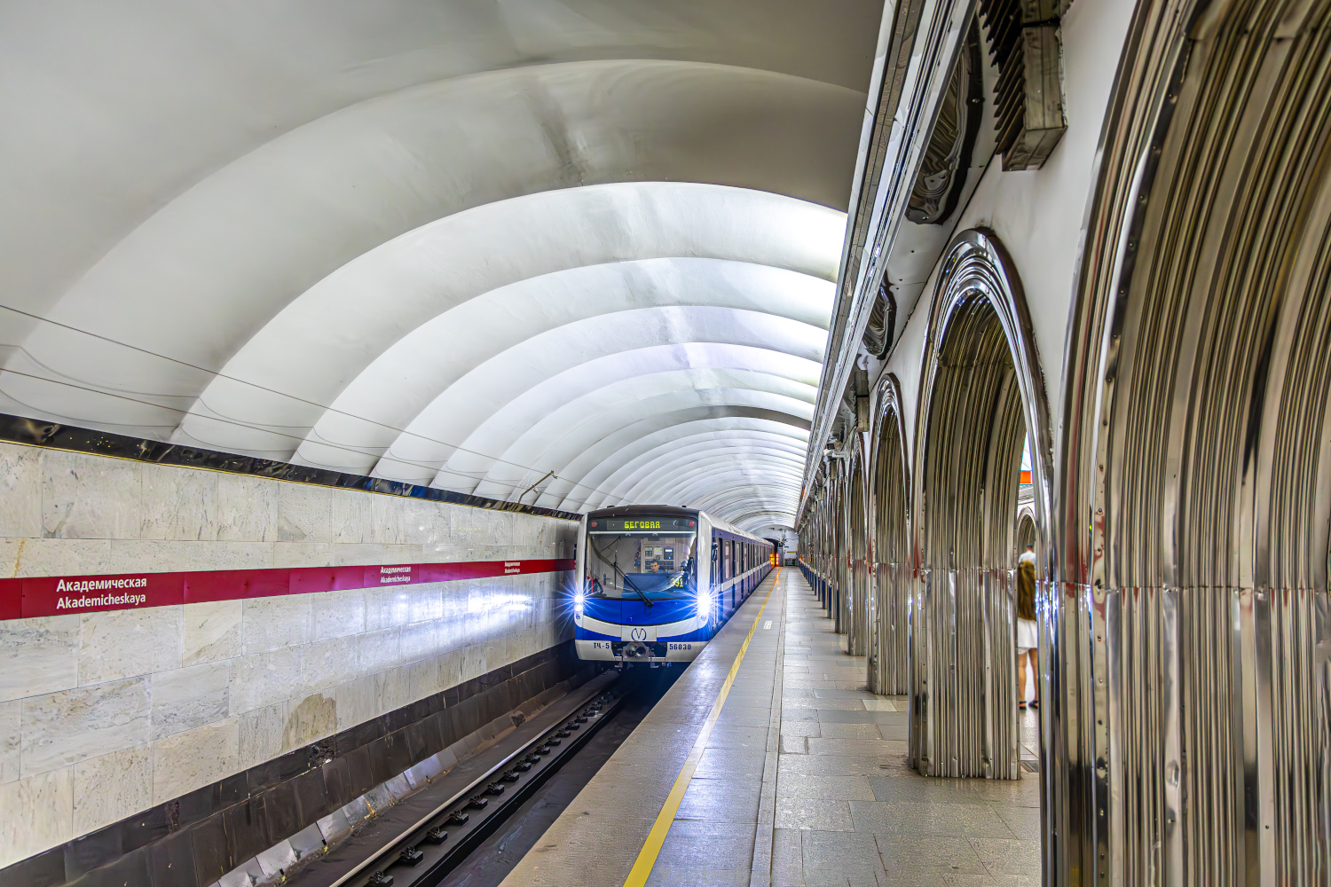 Санкт-Петербург, 81-556.1 «НеВа» № 56030