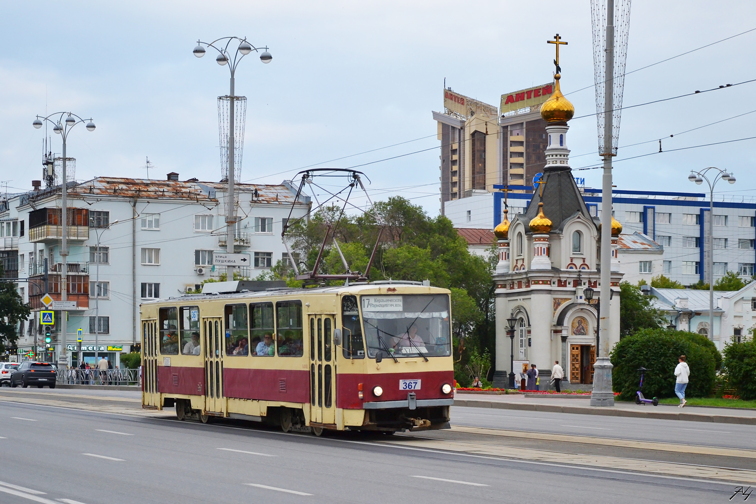 Jekatěrinburg, Tatra T6B5SU č. 367
