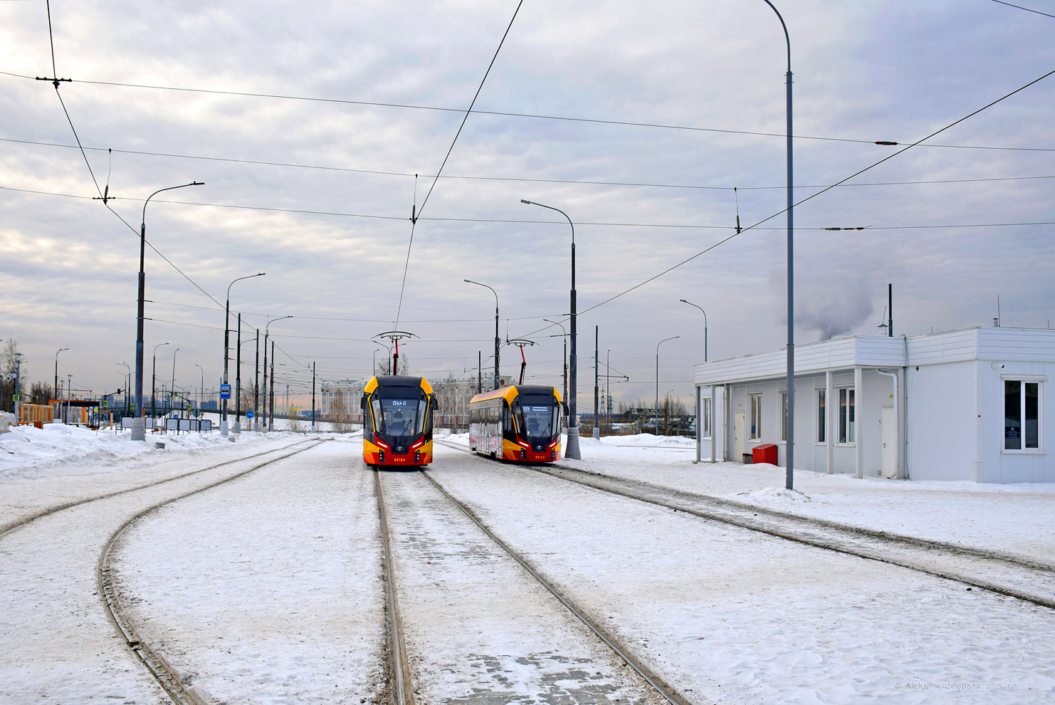 Верхняя Пышма, 71-911ЕМ «Львёнок» № 00164; Верхняя Пышма, 71-911ЕМ «Львёнок» № 00163