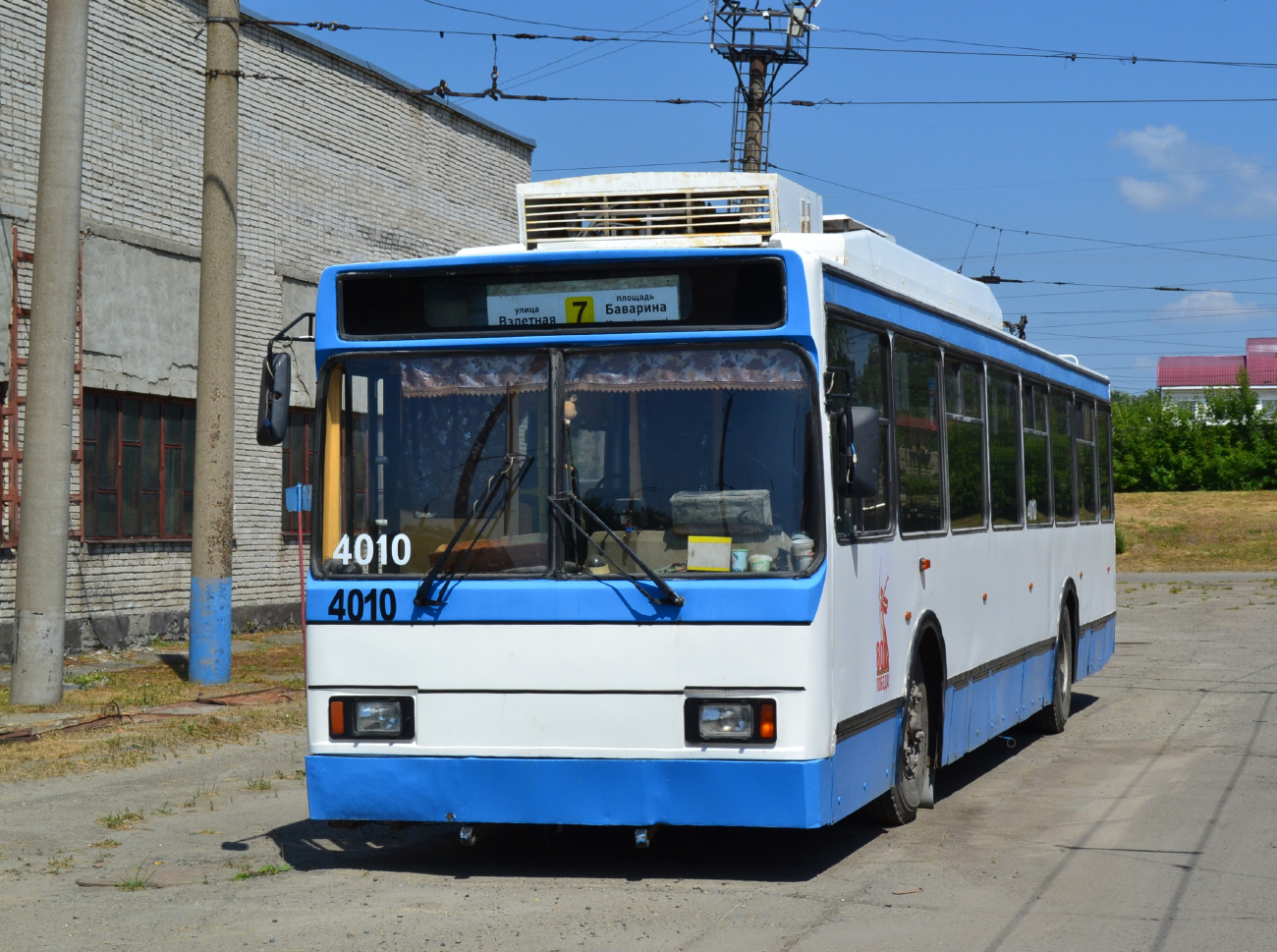 Барнаул, ВМЗ-52981 № 4010