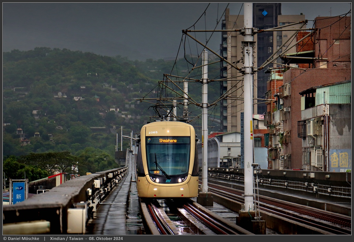 Taipei, Xingwuzhe 行武者号 nr. 206; Taipei — Tram lines: K — Ankeng light rail(安坑輕軌) Taipei, Xingwuzhe 行武者号 nr. 206; Taipei — Tram lines: K — Ankeng light rail(安坑輕軌)
