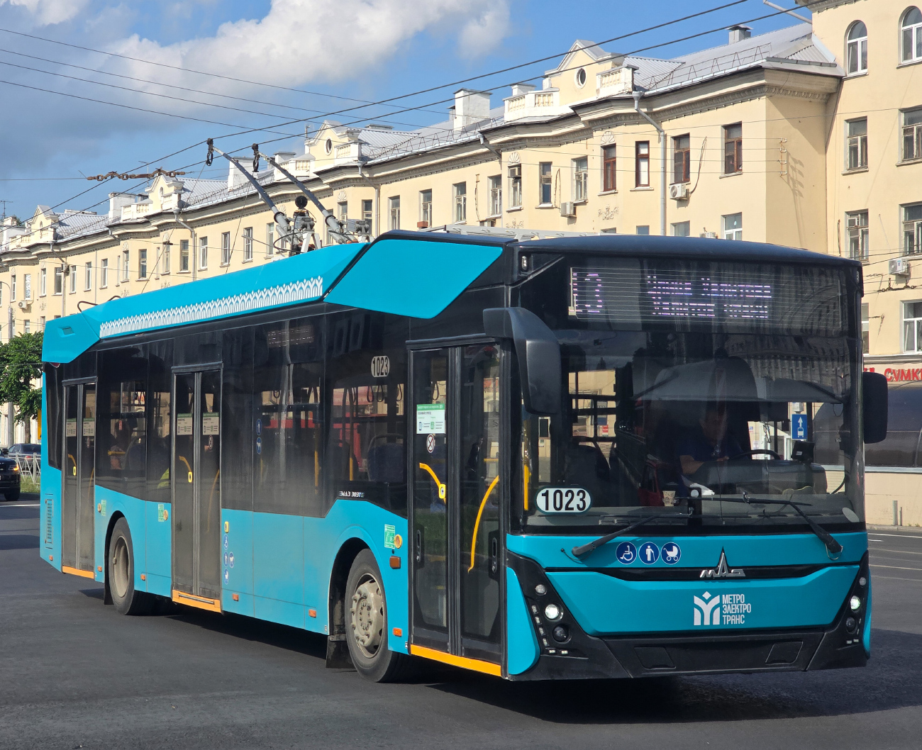 Казань, МАЗ-303Т22 № 1023