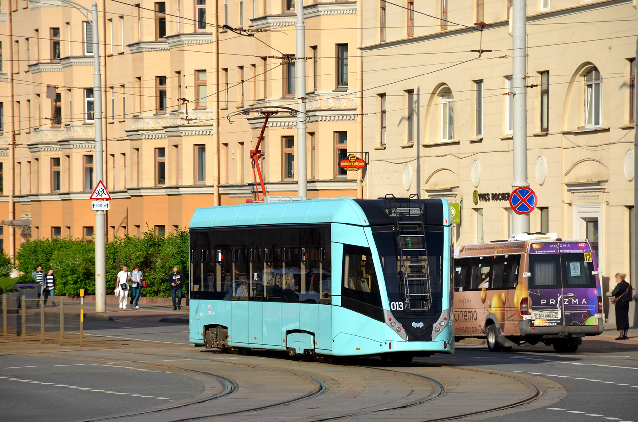 Минск, БКМ Т811 № 013
