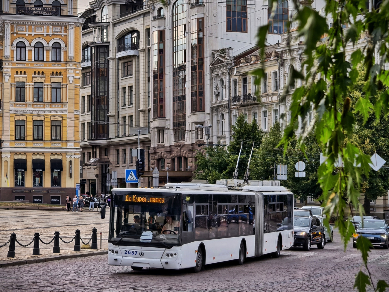 Київ, ЛАЗ E301D1 № 2657