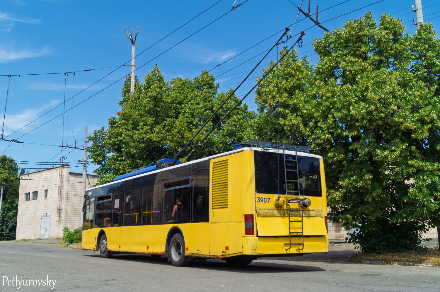 Киев, ЛАЗ E183D1 № 3907 Киев, ЛАЗ E183D1 № 3907