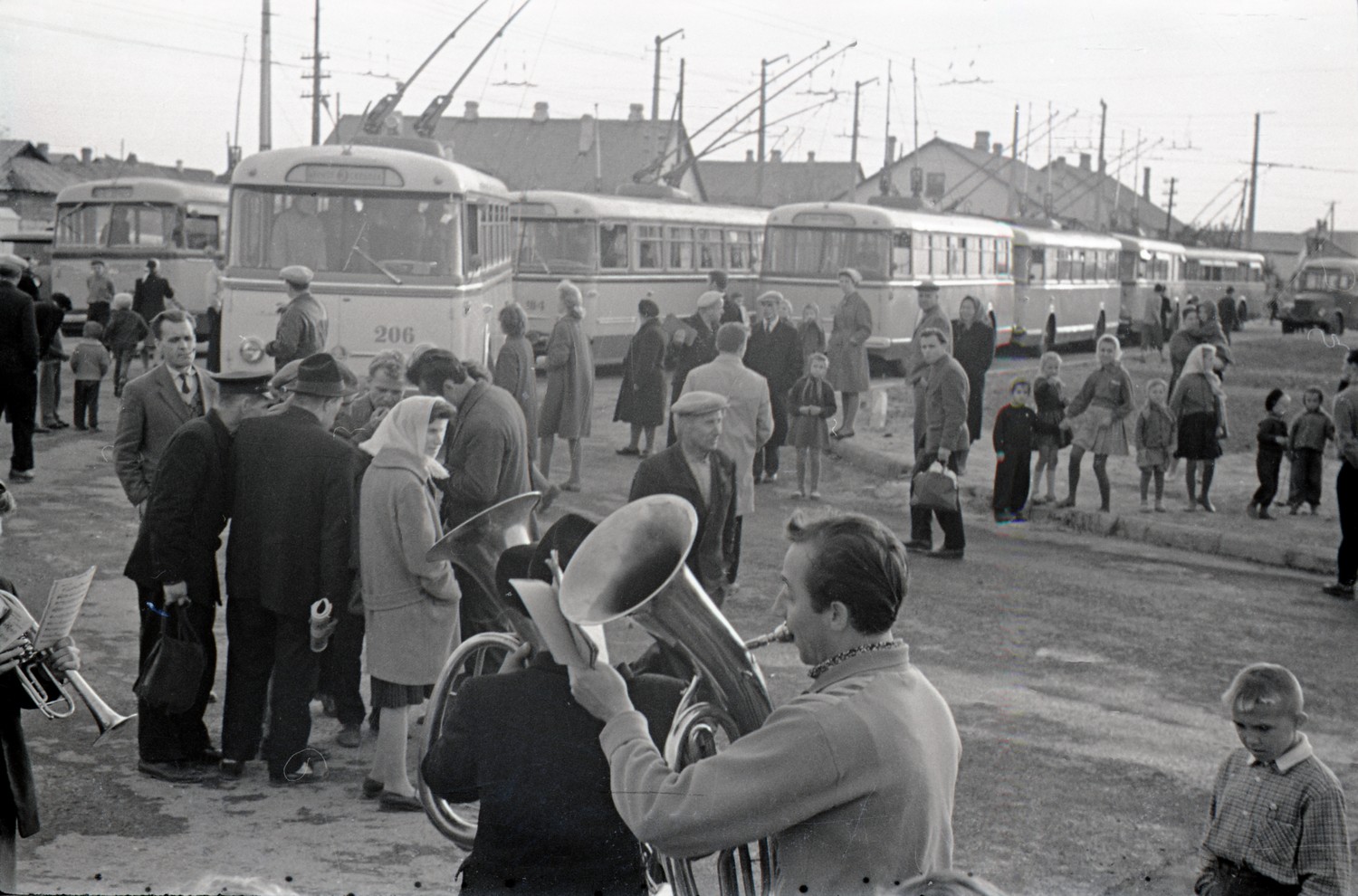 克里米亚无轨电车, Škoda 9Tr4 # 206; 克里米亚无轨电车 — End stations and U-turn rings; 克里米亚无轨电车 — Historical photos (1959 — 2000)