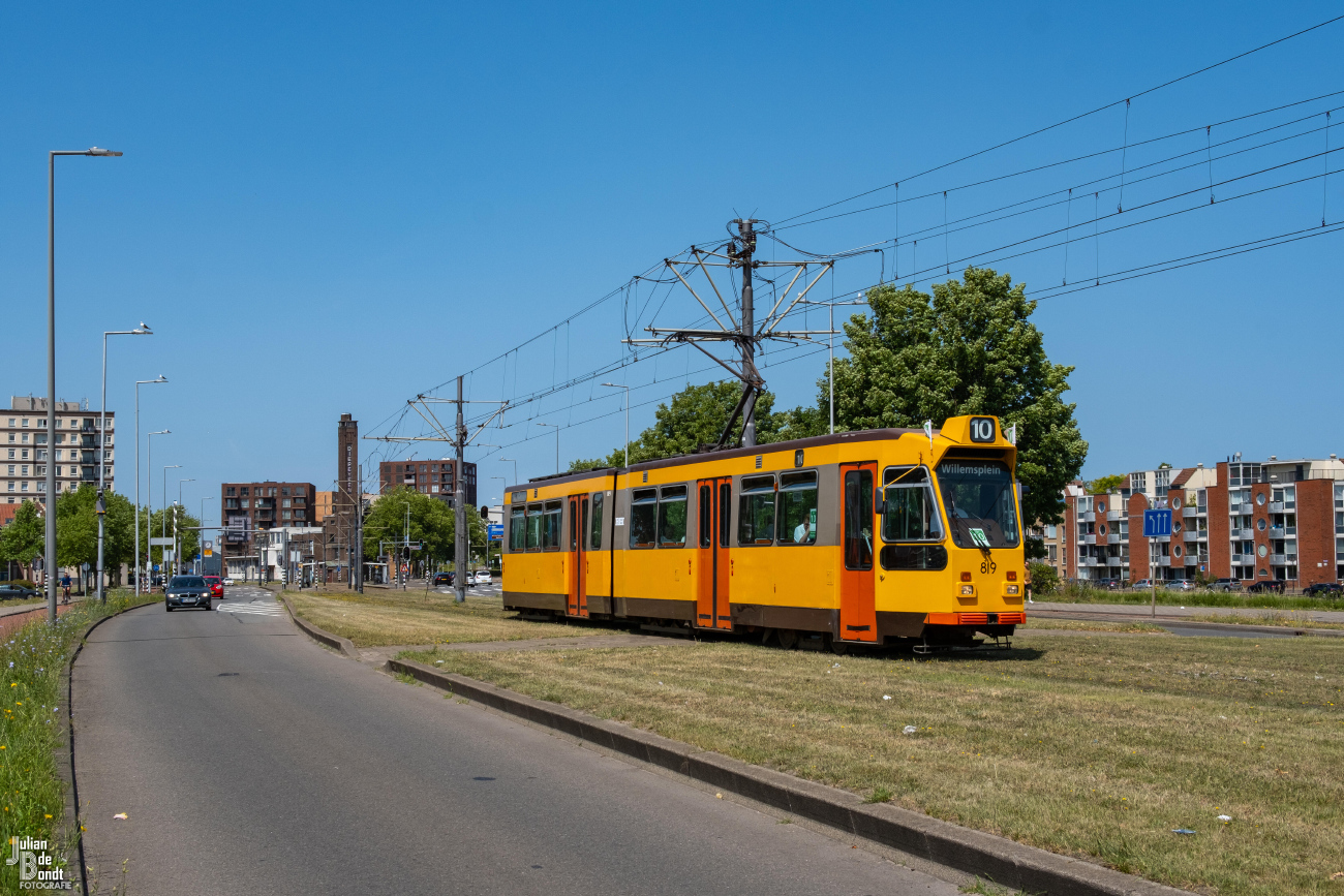 Роттердам, Duewag ZGT6 № 819