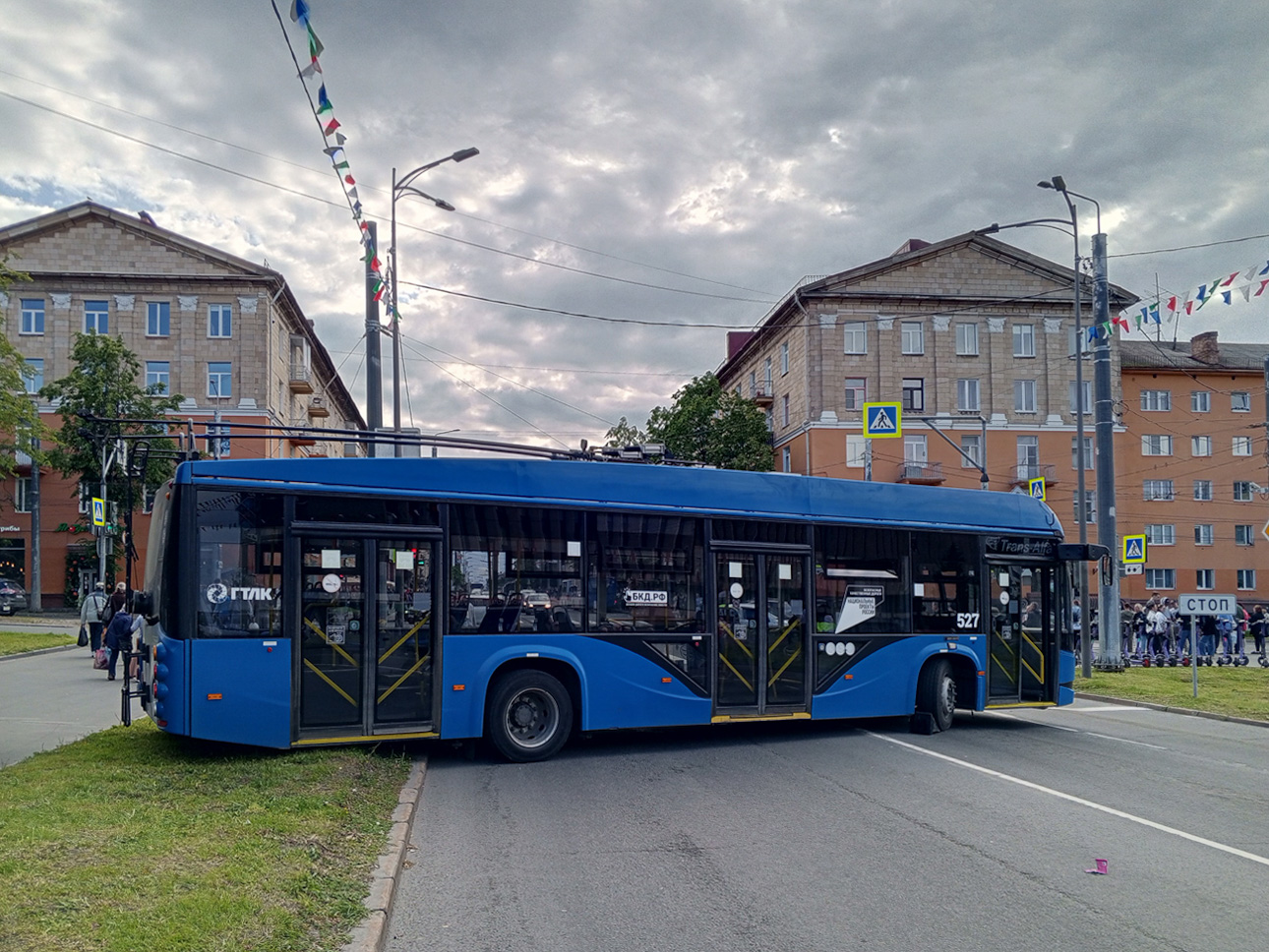 Петрозаводск, ВМЗ-5298.01 «Авангард» № 527