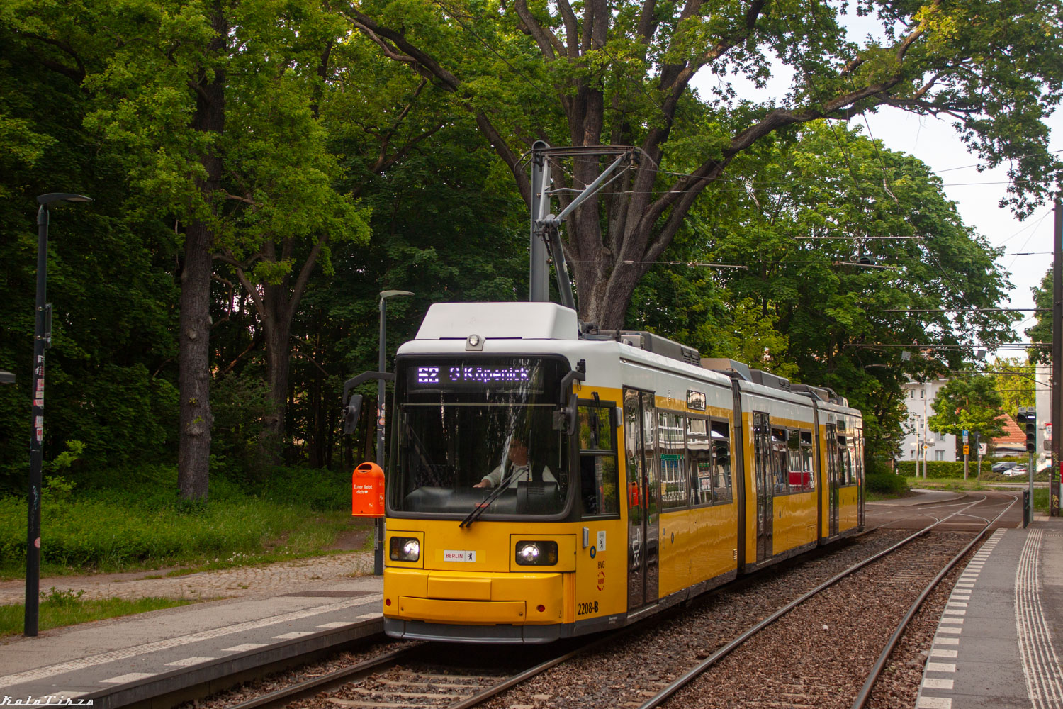 Берлин, BVG GT6Zo № 2208