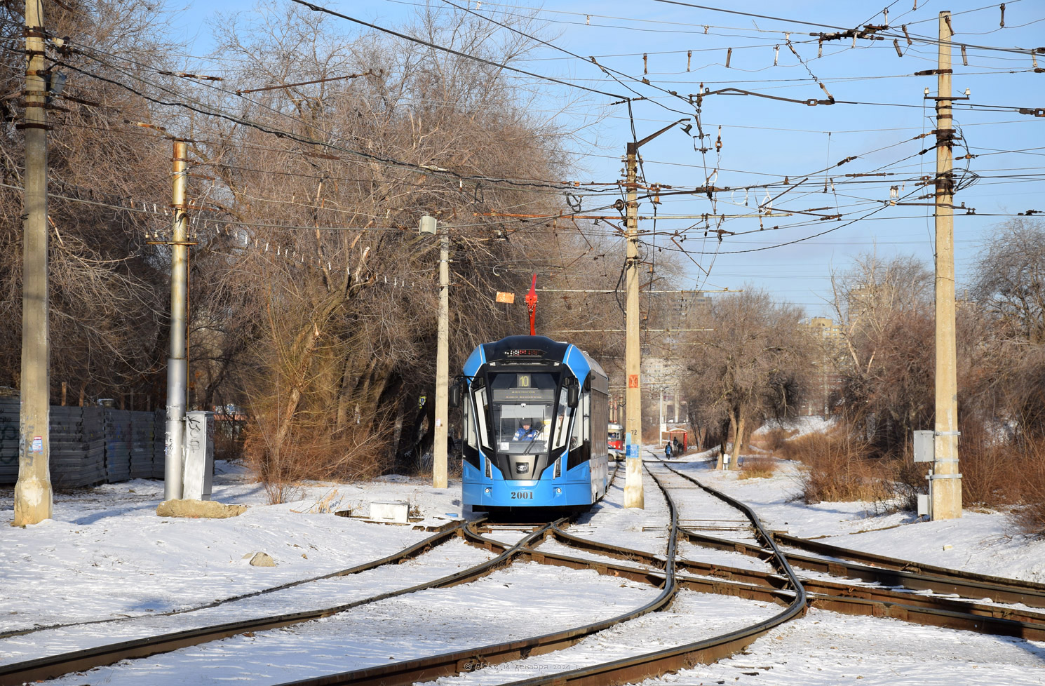 Волгоград, 71-911ЕМ «Львёнок» № 2001