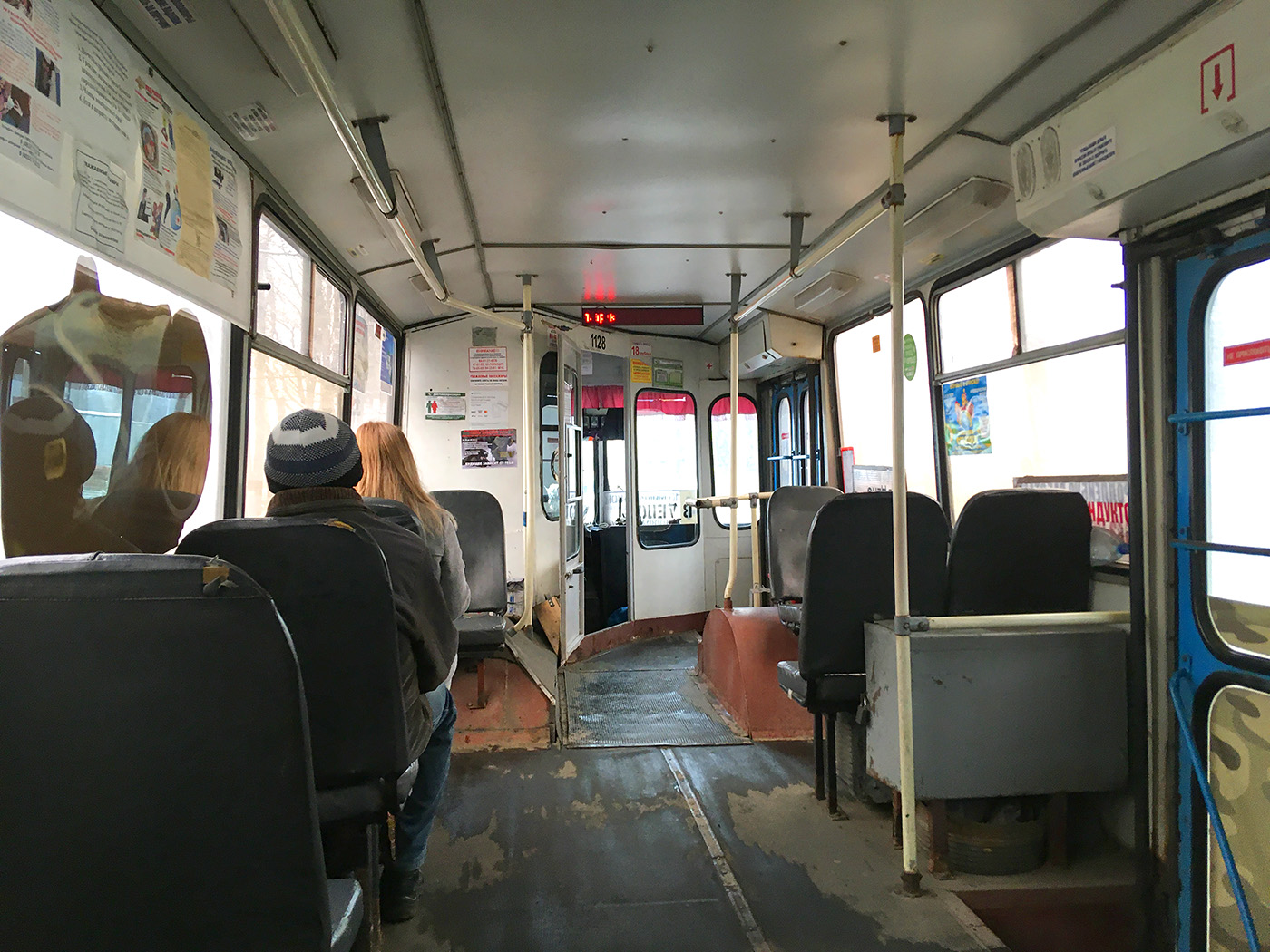 布良斯克, ZiU-682GM1 (with double first door) # 1128; 布良斯克 — Interiors