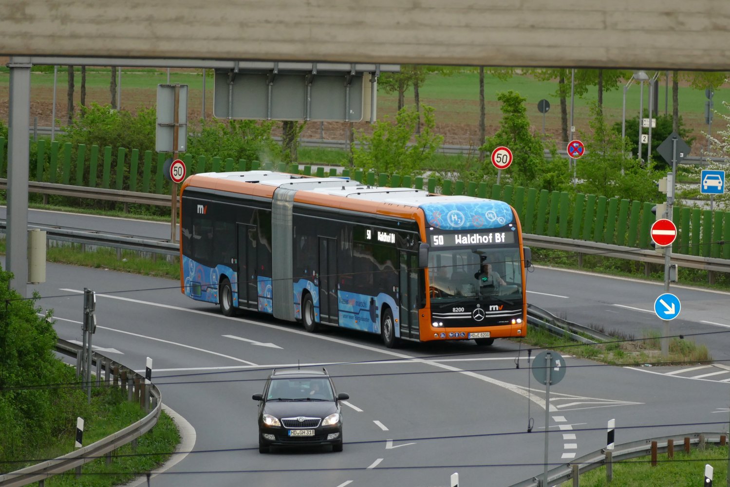 萊茵-內卡郡, Mercedes-Benz eCitaro G fuel cell # 8200