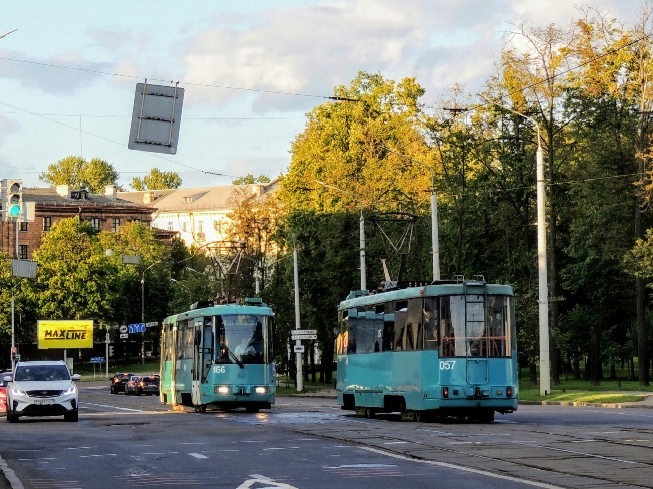 Minskas, BKM 60102MN nr. 166; Minskas, BKM 60102 nr. 057