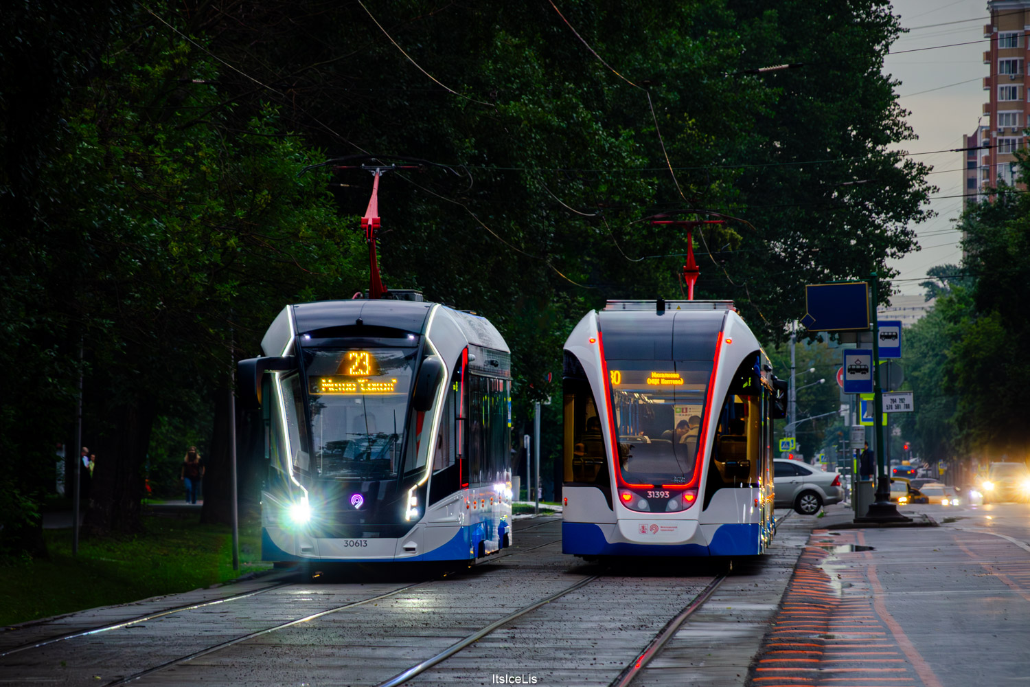 Москва, 71-911ЕМ «Львёнок» № 30613; Москва, 71-931М «Витязь-М» № 31393