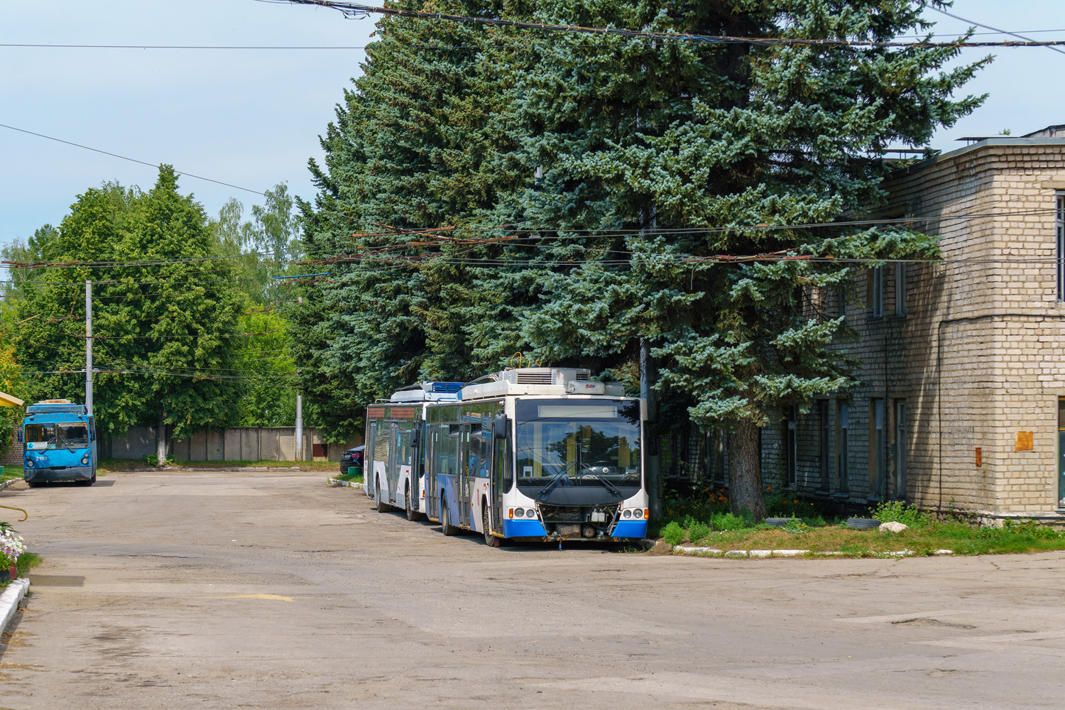 Rjazany, VMZ-5298.01 “Avangard” — 2166