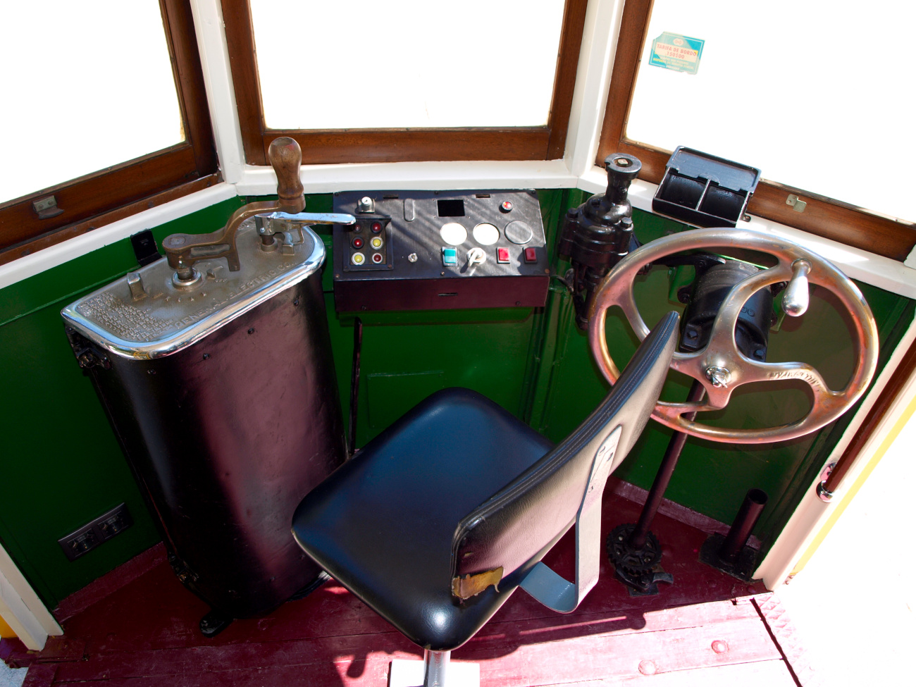 Лиссабон, Четырёхосный моторный Stephenson № 349; Лиссабон — Трамваи: Памятники; Лиссабон — Трамваи: Реставрации (Коллекция Паулу Маркеша) Лиссабон, Четырёхосный моторный Stephenson № 349; Лиссабон — Трамваи: Памятники; Лиссабон — Трамваи: Реставрации (Коллекция Паулу Маркеша)