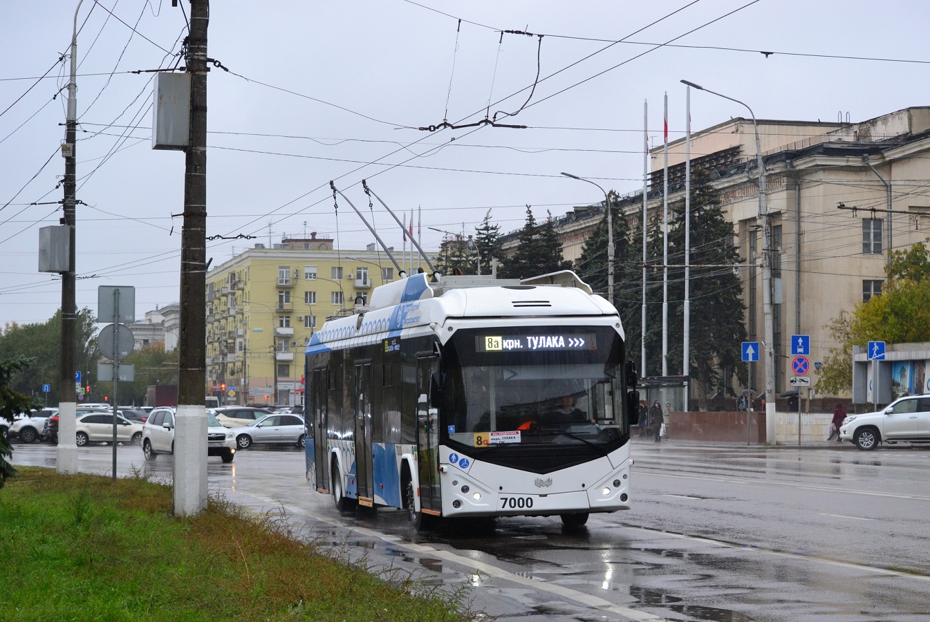 Волгоград, БКМ 32100D № 7000