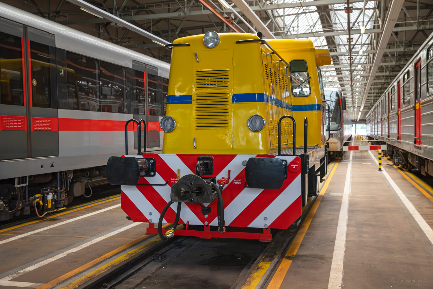 Praga, Diesel locomotive Nr T4 (703 614-8) Praga, Diesel locomotive Nr T4 (703 614-8)
