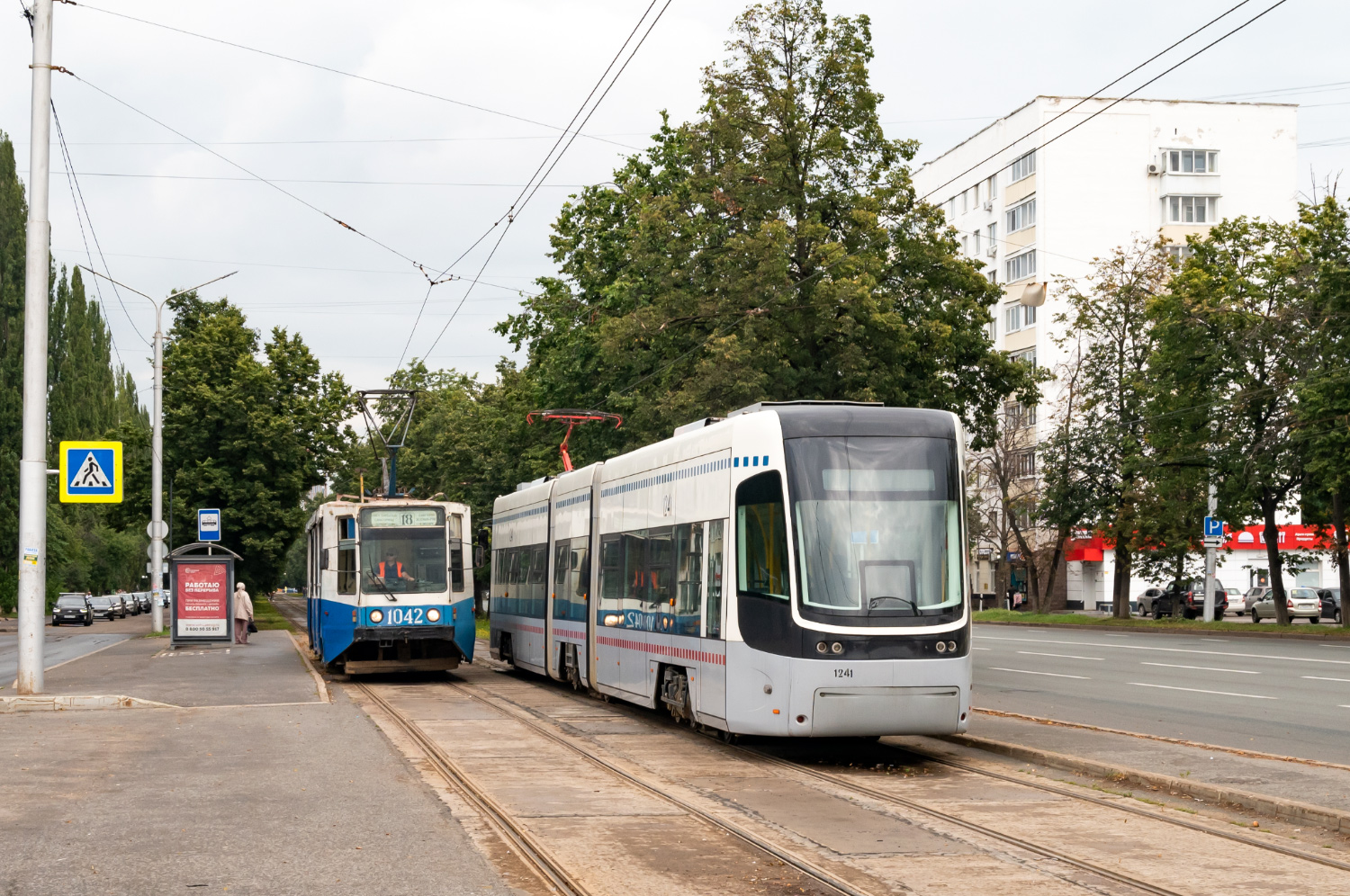 Ufa, 71-608K nr. 1042; Ufa, 71-414 (Pesa Fokstrot) nr. 1241