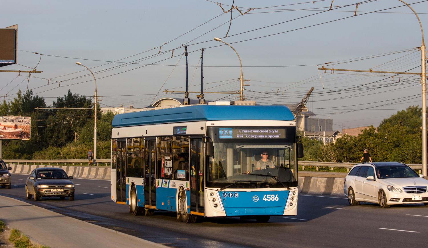 Новосибирск, УТТЗ-6241.01 «Горожанин» № 4586