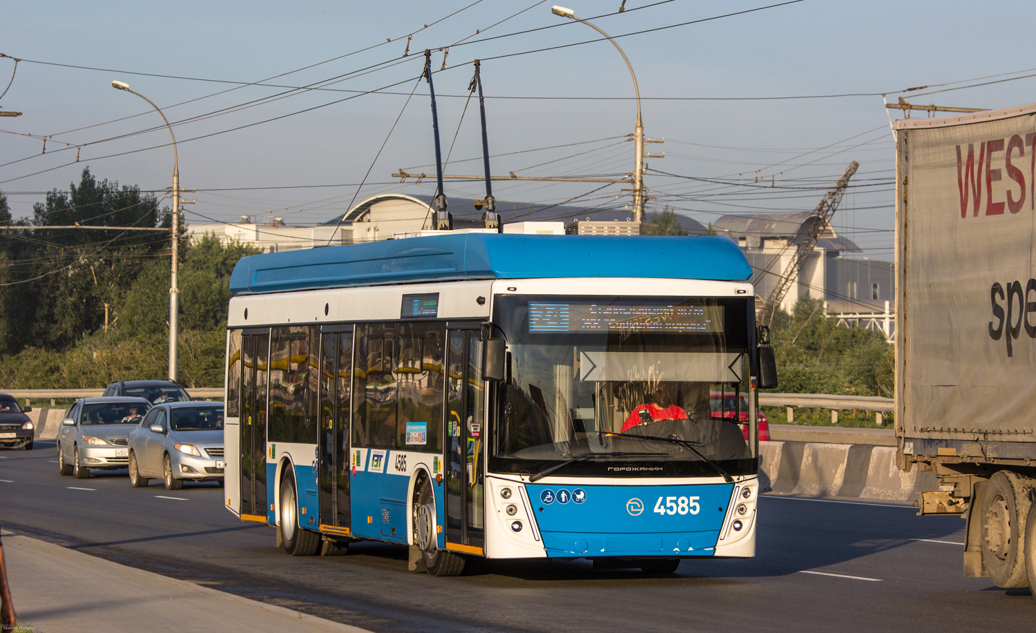 Новосибирск, УТТЗ-6241.01 «Горожанин» № 4585