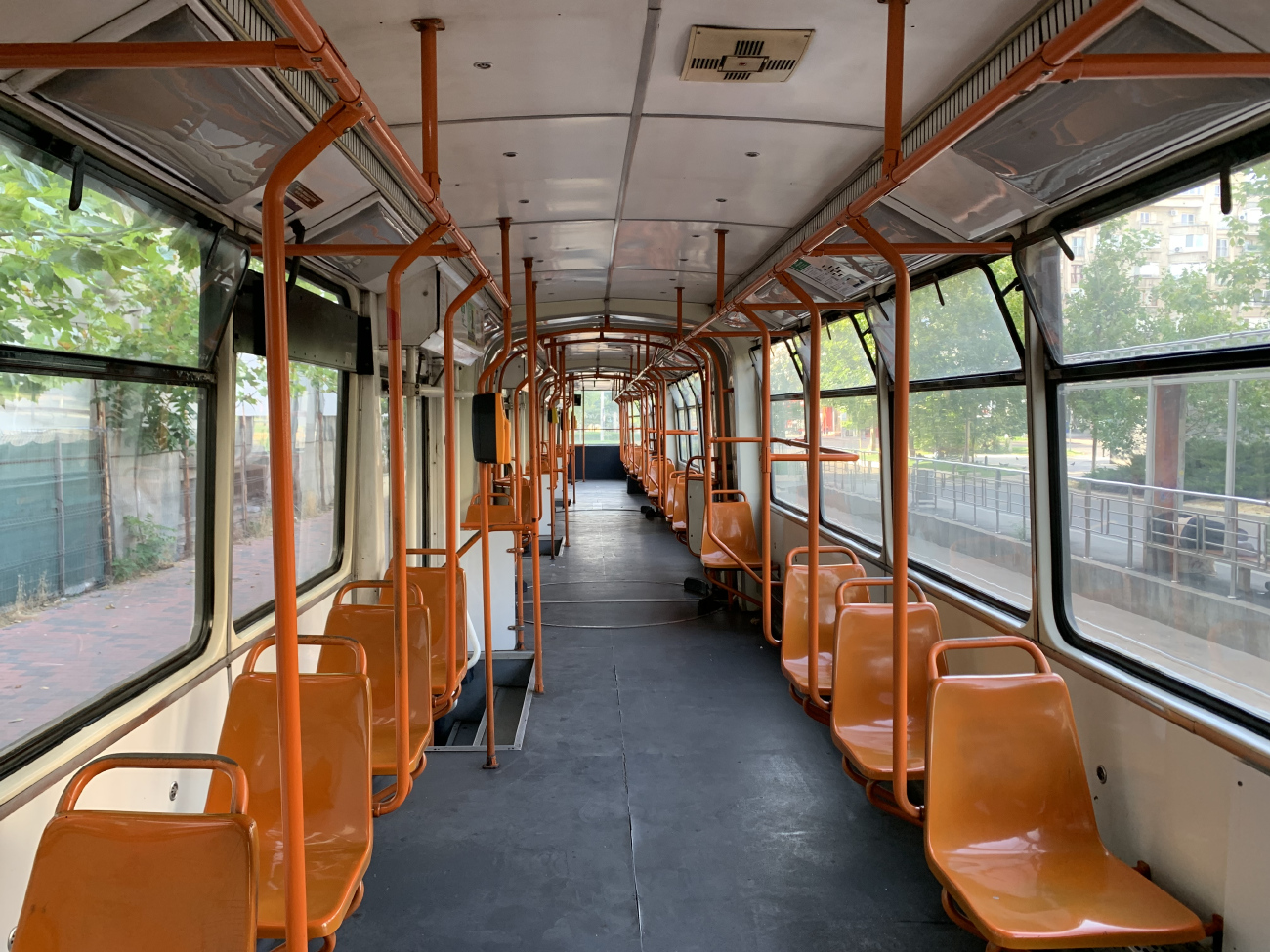 布加勒斯特, URAC V3A-93 # 335