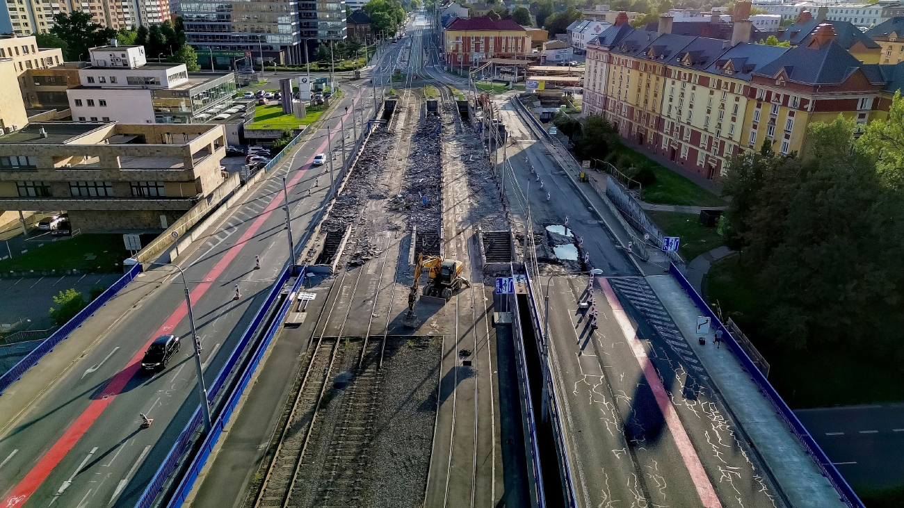 Острава — Реконструкции путей; Острава — Реконструкция остановки Náměstí Republiky; Острава — Трамвайные линии и инфраструктура Острава — Реконструкции путей; Острава — Реконструкция остановки Náměstí Republiky; Острава — Трамвайные линии и инфраструктура