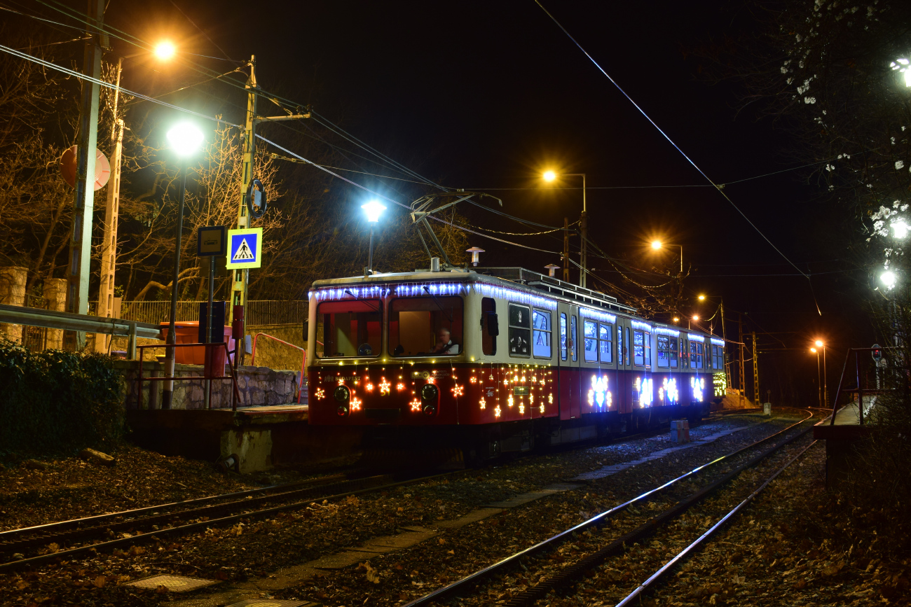 Budapest, SGP G/T1G N°. 51; Budapest — Christmas Vehicles