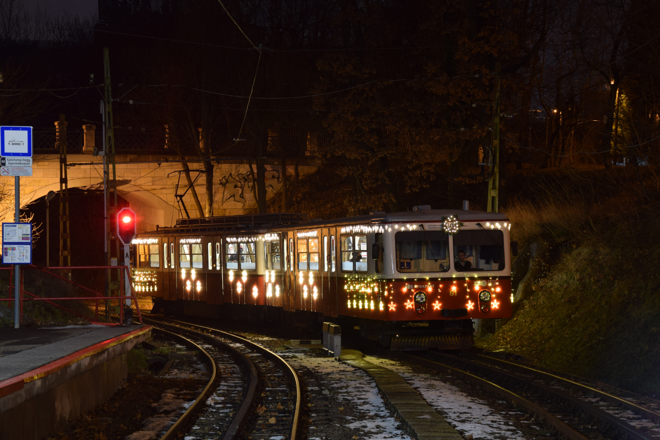 Budapest, SGP S/T1W № 61; Budapest — Christmas Vehicles