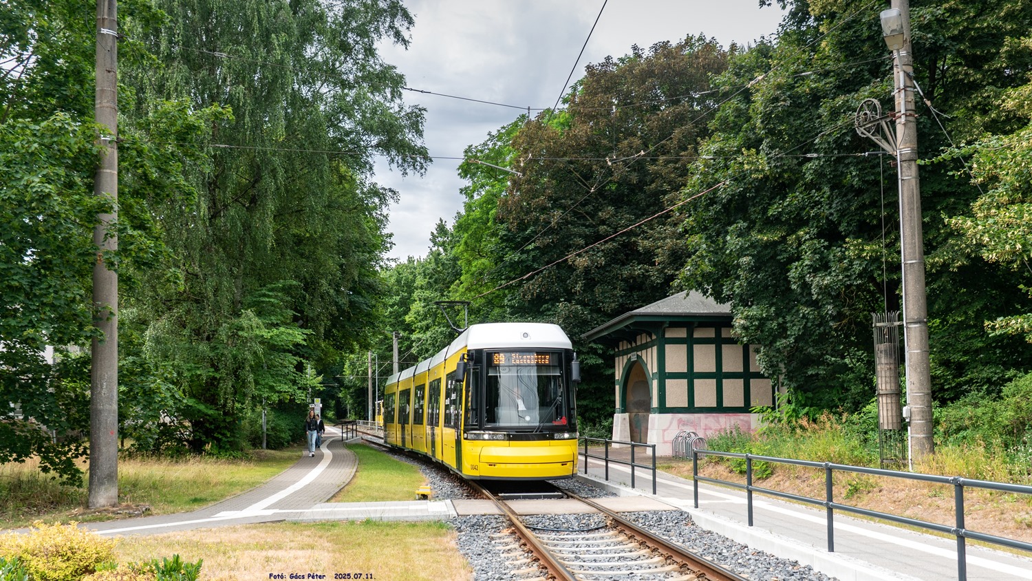 Штраусберг, Bombardier Flexity Berlin (GT6-08ZR/F6Z) № 0042