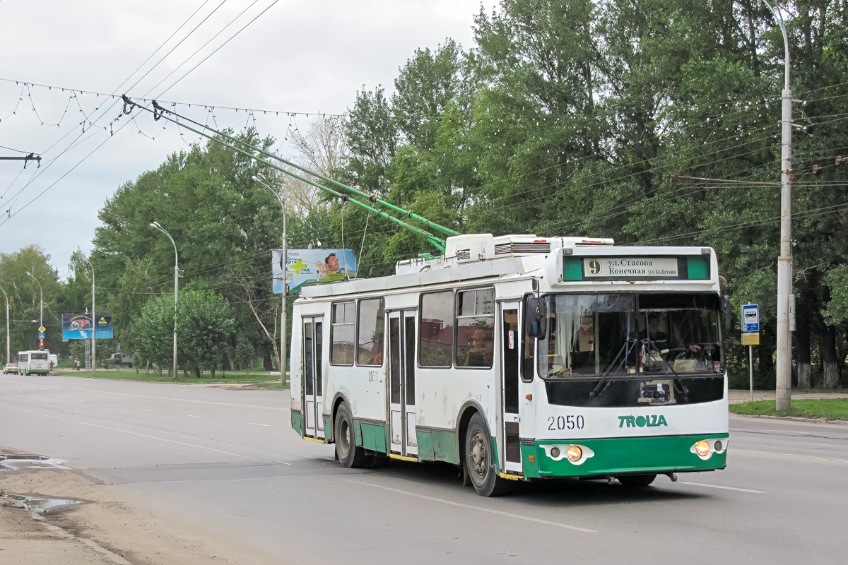 Пенза, ЗиУ-682Г-016.02 № 2050