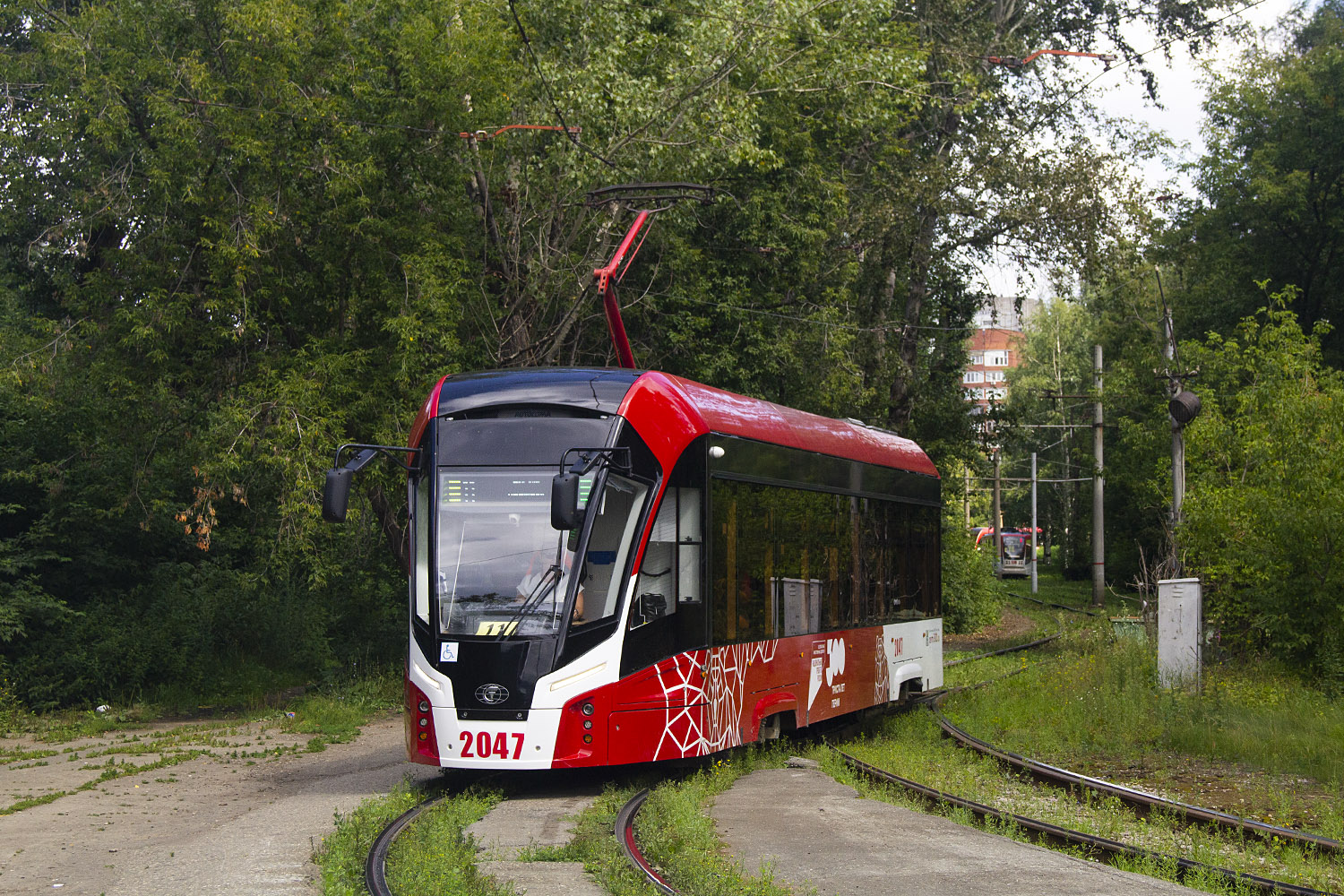 Пермь, 71-911ЕМ «Львёнок» № 2047