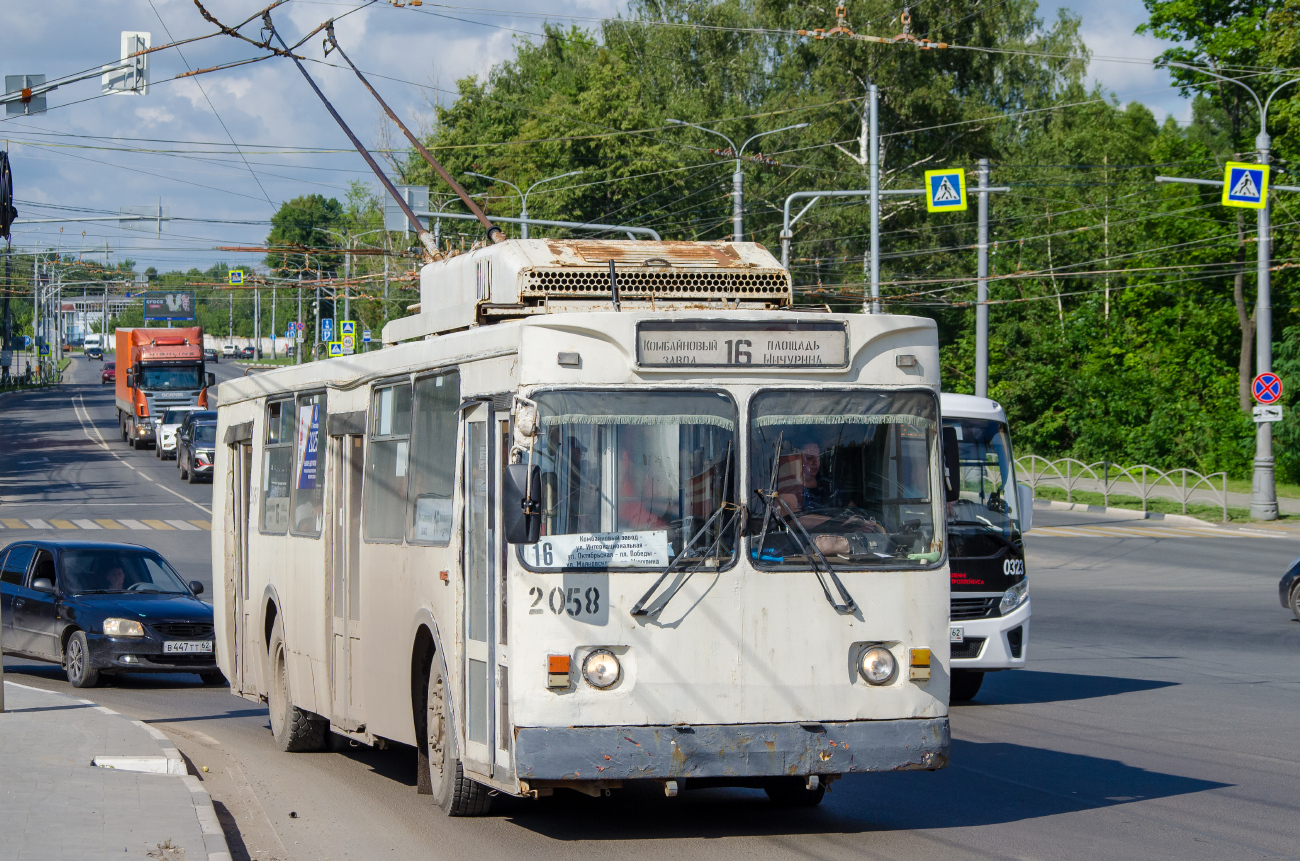 Рязань, ЗиУ-682ГМ1 (с широкой передней дверью) № 2058