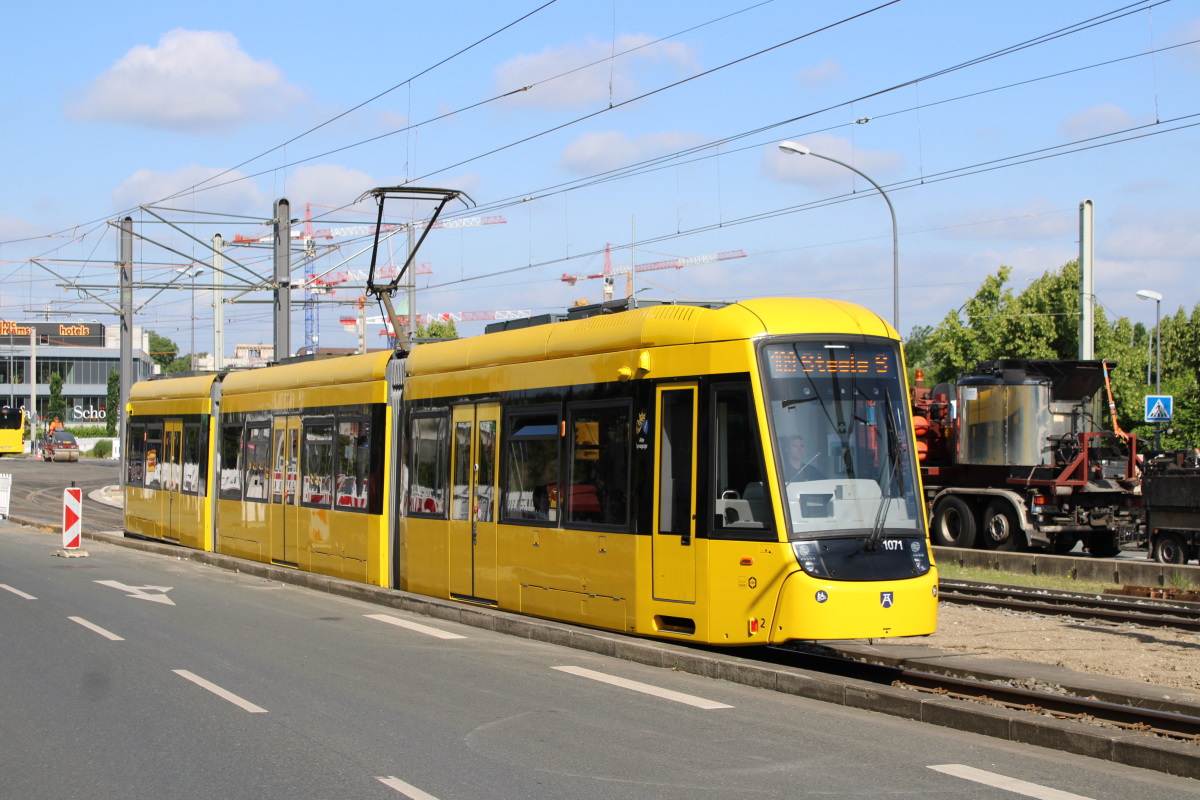 Ессен – Мюльхайм-ан-дер-Рур, Bombardier M8D-NF4 № 1071